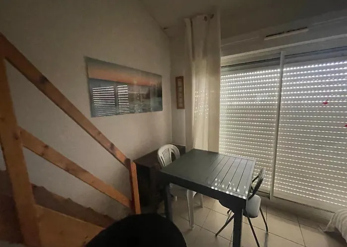 Frontignan フロンティニャン