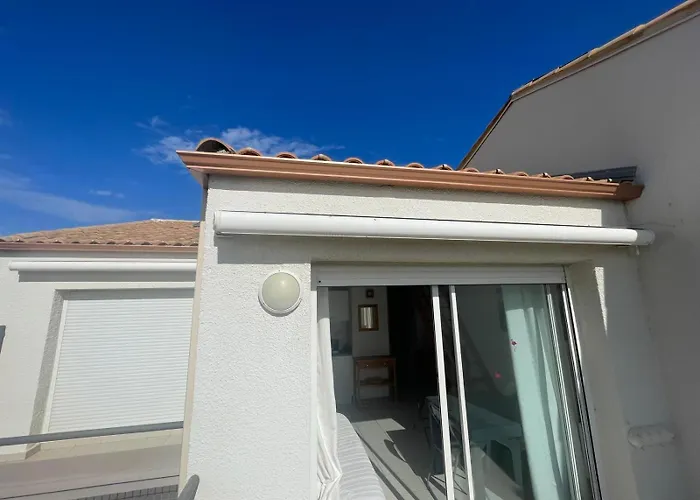 Frontignan アパート